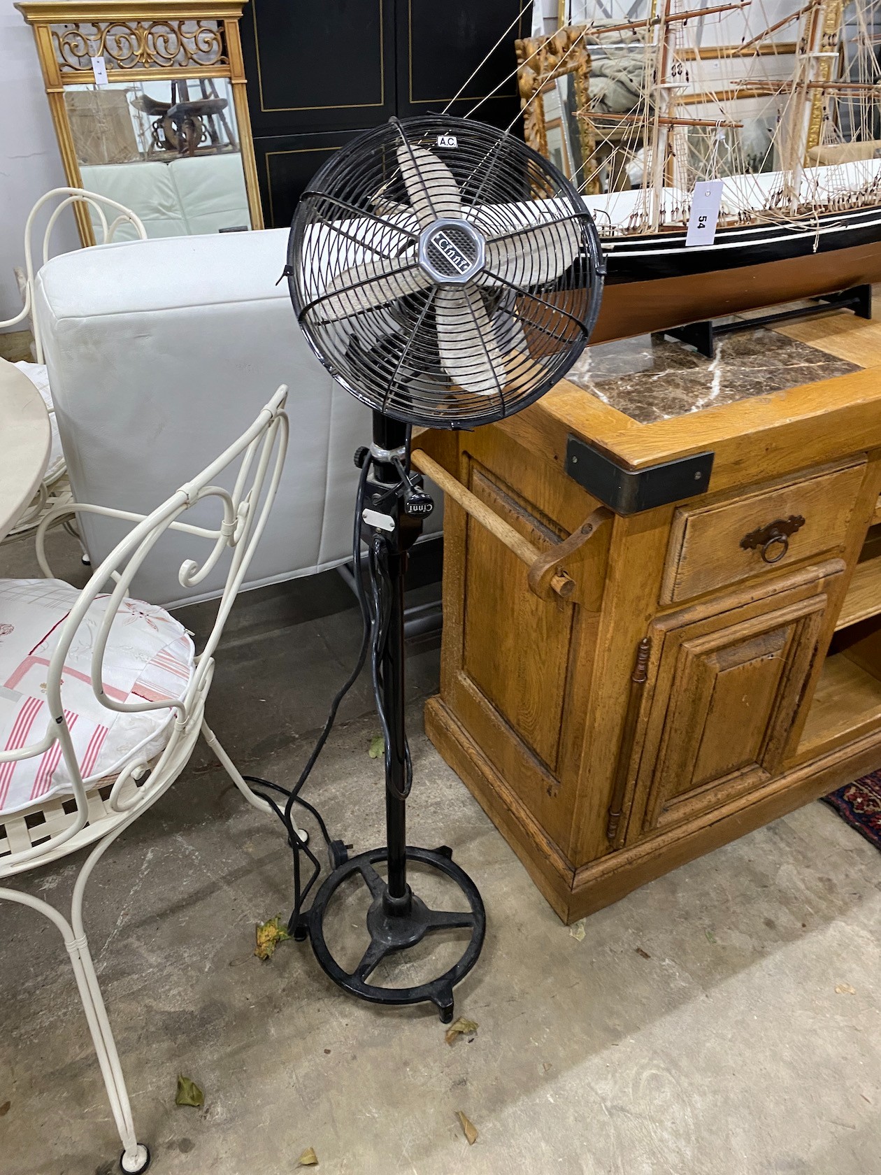 A Cinni vintage style fan, height 114cm